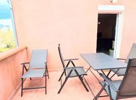 LE BARCARES - logement "Embrun" climatisé 2 chambres avec terrasse - plage et commerces à pied - parking - 4 personnes - chien accepté