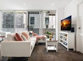 Bright 2-Bed Home with Secure Parking