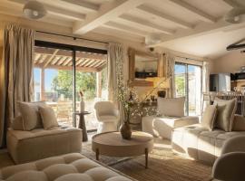 Domaine La Védence - Les Chambres Cosy de la Villa avec sa Piscine et son Spa, hotel i Marsolan