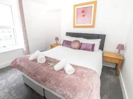 Central 3 Bedroom Home Close To Swansea City Centre