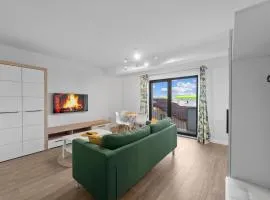 Jade Apartment with private parking