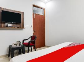 Hotel O SS Inn, hotel a Chinhat