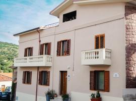 ARCU DE CHELU - GUEST HOUSE, готель у місті Модоло