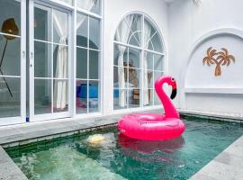 GALA Paviliun Villa: Timuran şehrinde bir otel