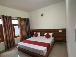 Aama Palace