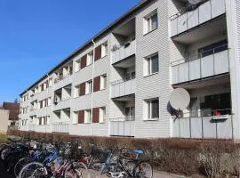 Big 4 bedroom apartment with 4 beds