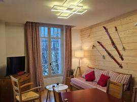 T3 centre-ville Bagnères-de-Luchon, hotell i Luchon