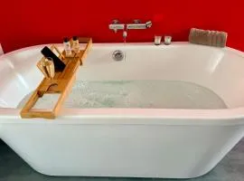 Aux Charmes-Suites cosy et independantes equipees d un frigo, micro ondes et nespresso