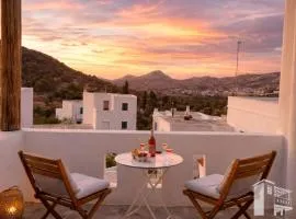 Naxos Damarionas Retreat - Newly Restored House with Views