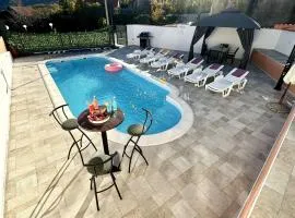 Holiday Home Rocca with pool