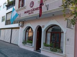 PASEO GüEMES HOTEL, מלון בסלטה