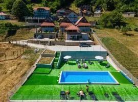 Apartmani Maja