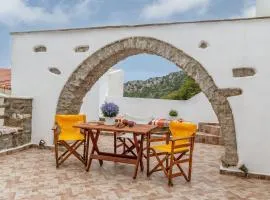 Traditional House in Koronos
