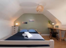 L'idéal, wifi, proche mer et Vannes, hotel i Noyalo