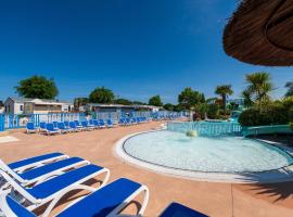 Mobilhome - Piscine - Premium, hotel i Erdeven