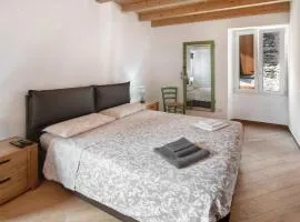 Thari House Como Lake