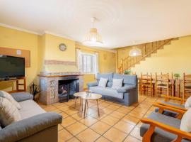 La Casona, готель у місті Chera