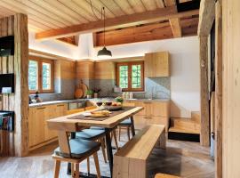 Baita Valon - Alpine Hideaway, Hotel in Comano Terme