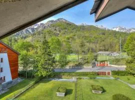 The Secret Garden - Happy Rentals