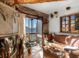 Grange Romantic Retreat Mountain View - Happy Rentals, Hotel in Grange Sises