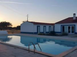Monte Azul, Um Oásis No Alentejo, hotel en Vimieiro