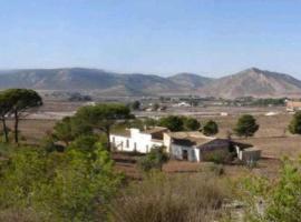 Miramontes, Hotel in Villena