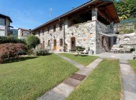Residenza Jasmine Yellow Apartment