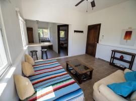 Casa Hokol Departamentos con Alberca, хотел в Телчак Пуерто