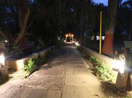 Mridu Krishore Resort – hotel w mieście Dhanwār