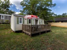 Mobilhome Le Noyer, hotel di Saint-Pompont