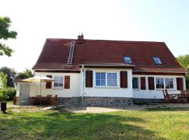 Haus am See - zur blauen Tür, hotel a Templin