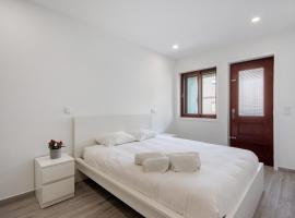 Viesnīca T4 Furadouro with sea view pilsētā Ovara