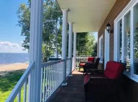 Les Quatre Vents - Lakefront & Private Beach