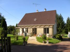 Maison De Campagne Pour 7 Personnes, hotel en Guérigny