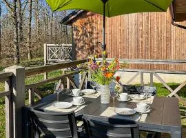 Stunning Home In Somme-Leuze With Wifi