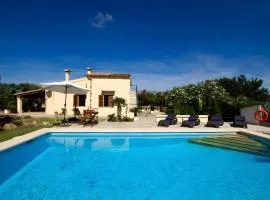 Villa L´Embat