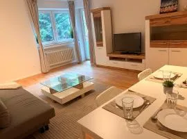 Gemütliche Wohnung mit TV, Balkon und Küche