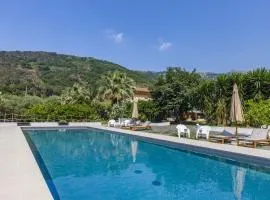 Villa Oceri Gioiosa Marea