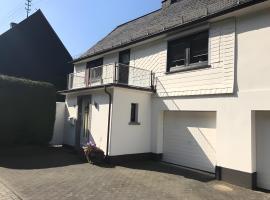 Hauszeit Ferienhaus In Burbach, Hotel in Burbach