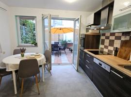 Apartment with garden in Barbariga, hôtel à Barbariga