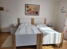 Ferienwohnung bei Helga, hotel a Tittmoning