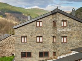 Valle del Ibias - Primero Derecha, hotel u gradu Cecos