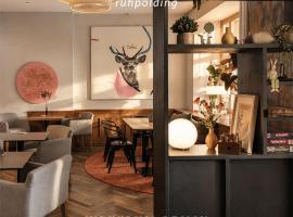 The Townhouse Ruhpolding - Individual Design & Casual Concept - Chiemgau Karte, Hotel in Ruhpolding