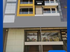 Super Townhouse Awas Vikas Kalyanpur, hotelli kohteessa Kānpur