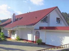 Ferienwohnung Haus Waldfee, Hotel in Sulzburg