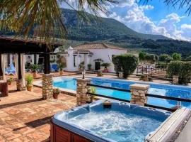 Pasa Fina, luxury holiday retreat, Hotel in Villanueva del Trabuco