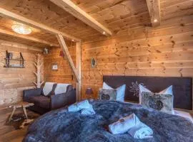 Alpenauszeit im Zirbenholz Chalet