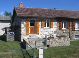 Gite Peyre-blanche, hótel í Saint-Alyre-dʼArlanc