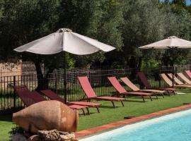 Chalet Sardane, Hotel in Le Soler