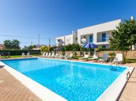 Dimora Riva Serena con Piscina